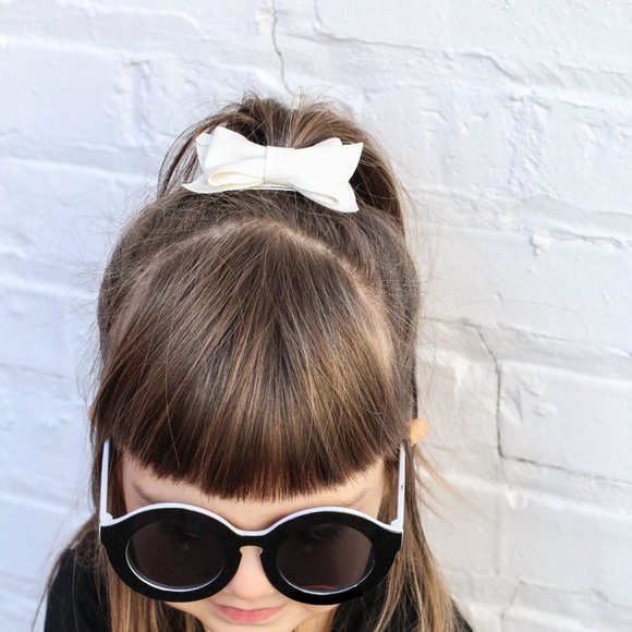 Non Slip Fully Lined Alligator Faux Leather Bow Hair Clips in Set of 4 (Deluxe) - Picture 5 of 5